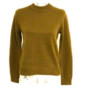 New With Tag Banana Republic Sweater